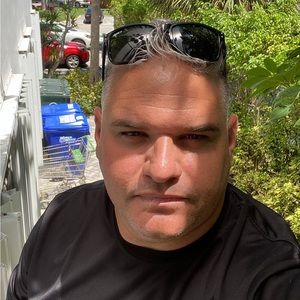 Meet your Posher, Gustavo